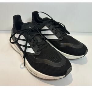 Adidas Women's PureBOOST 5 Running Shoes Black/White Size 9M Sporty Sleek